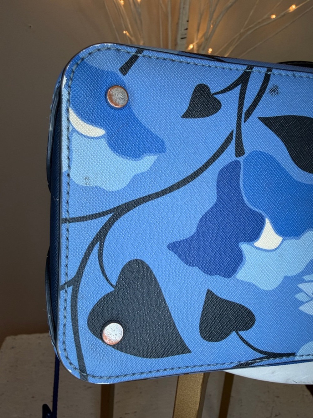 Kate Spade NWOT blue, patterned cross or handbag 13 x 8 1/2“ x 5“ deep - Picture 8 of 9